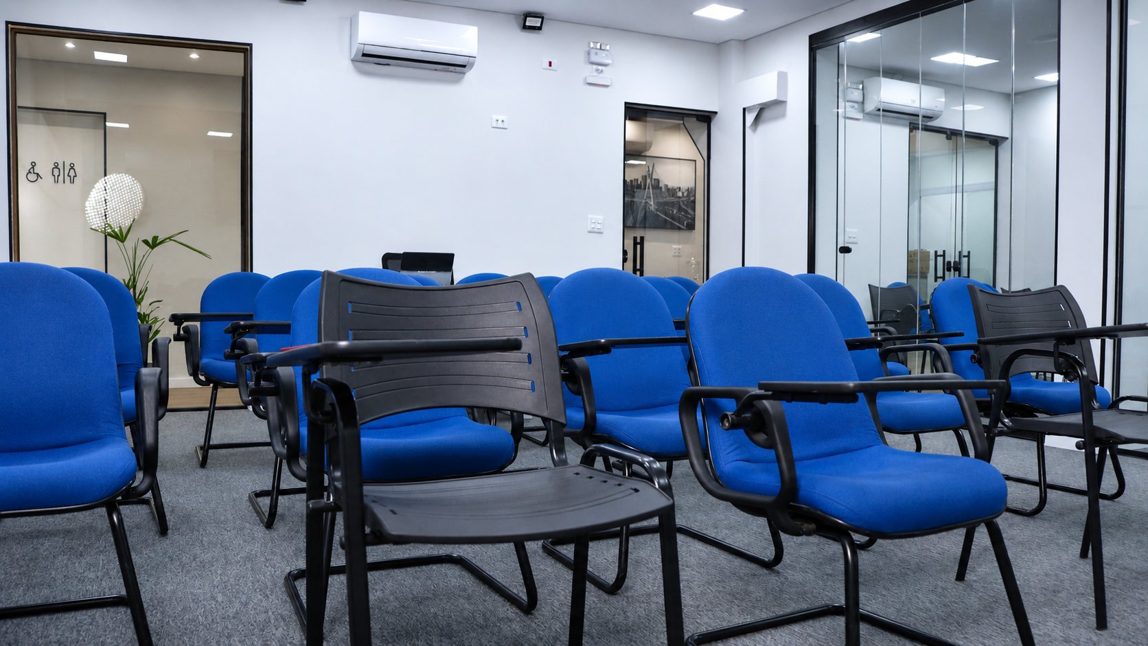 Salas integráveis (até 50), Integre as salas de 20 e 30 e crie um ambiente único para até 50.